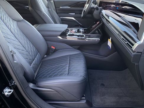 Certified 2025 Cadillac Escalade IQ Sport 1 AWD/4WD image 44