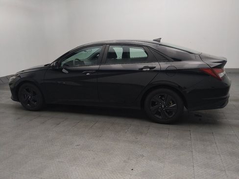Used 2021 Hyundai Elantra SEL FWD image 3