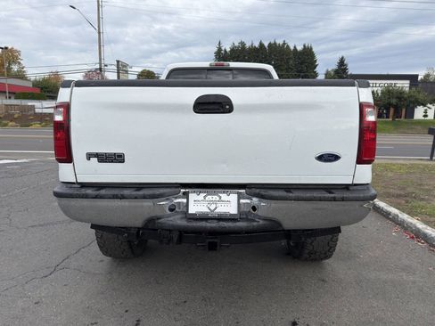 Used 2005 Ford F350 Lariat image 9