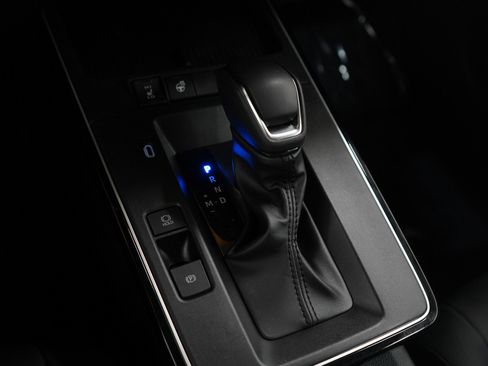 Used 2026 Toyota Corolla Cross XLE w/ Convenience Package image 23