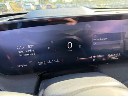 Certified 2025 Buick Enclave Preferred image 8