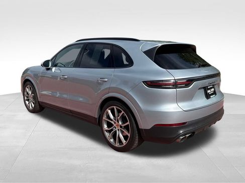 Used 2023 Porsche Cayenne S AWD/4WD image 6