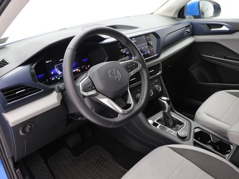 Used 2022 Volkswagen Taos SE image 15