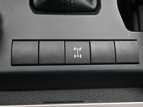 Certified 2024 Toyota Tacoma TRD Off-Road AWD/4WD image 24