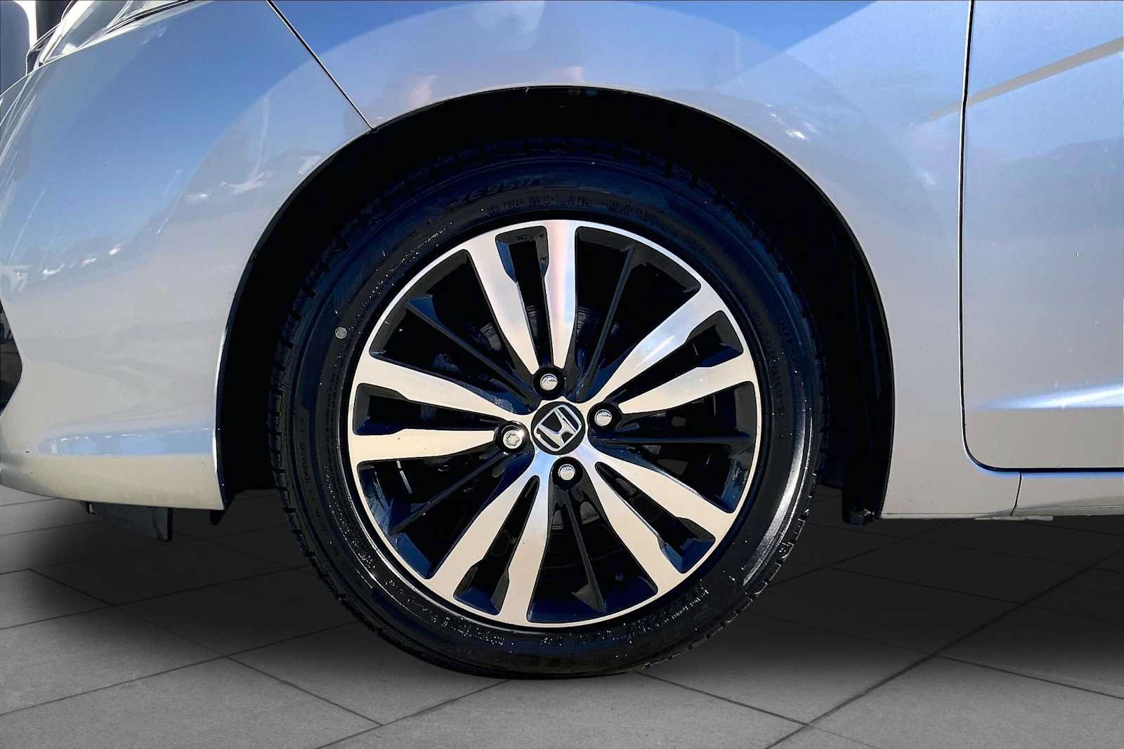Used 2019 Honda Fit EX image 9