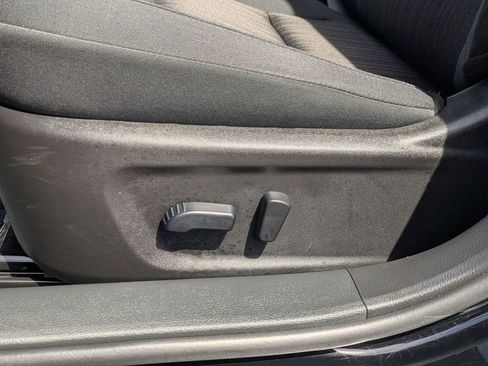 Used 2025 Nissan Altima 2.5 SV FWD image 15