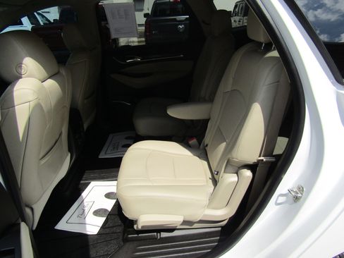 Used 2020 Buick Enclave Essence w/ Trailering Package, 5000 lbs. FWD image 14