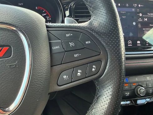 Used 2024 Dodge Durango GT AWD/4WD image 17
