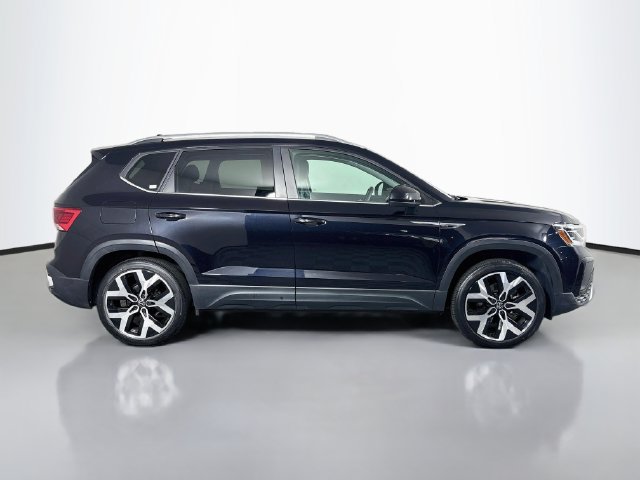 Certified 2023 Volkswagen Taos SEL AWD/4WD image 8
