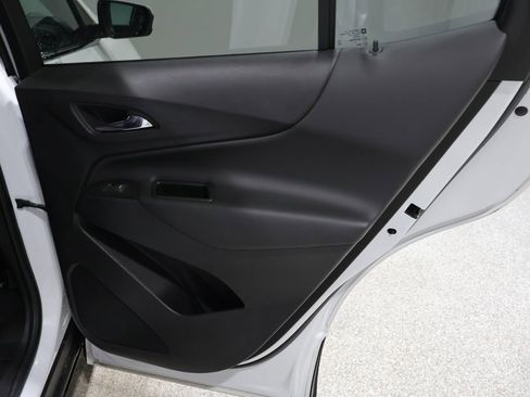 Used 2023 Chevrolet Equinox LT image 21