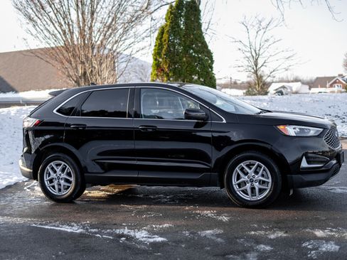 Certified 2023 Ford Edge SEL image 4