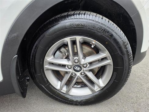 Used 2018 Hyundai Santa Fe Sport w/ 2.4L Tech Package 04 AWD/4WD image 55