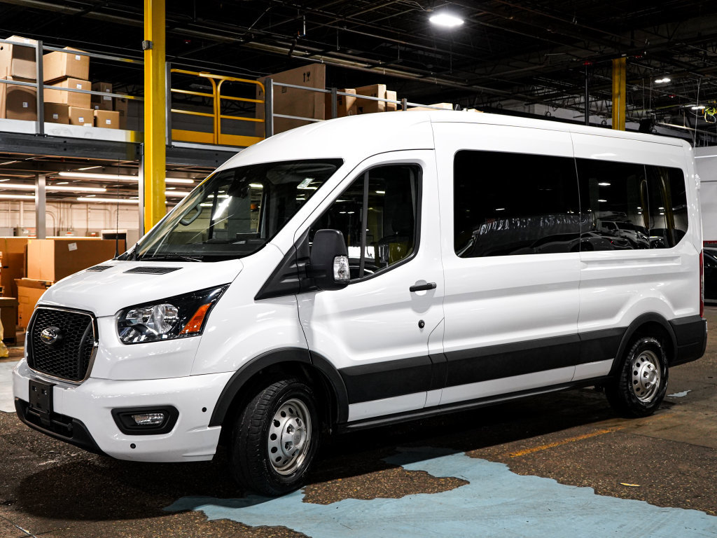 Used 2025 Ford Transit 350 XLT AWD/4WD image 3