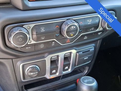 Used 2023 Jeep Wrangler Sport S image 12