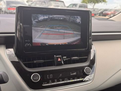 Used 2023 Toyota Corolla LE image 17