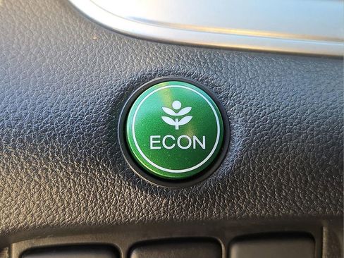 Used 2016 Honda CR-V SE image 24