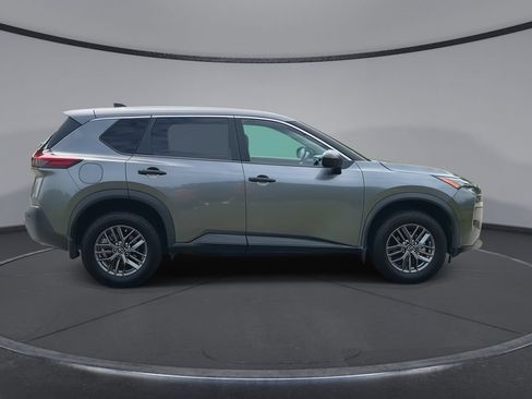 Used 2023 Nissan Rogue S AWD/4WD image 9