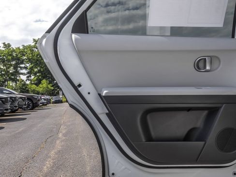 Used 2024 Hyundai Ioniq 5 SEL AWD/4WD image 29