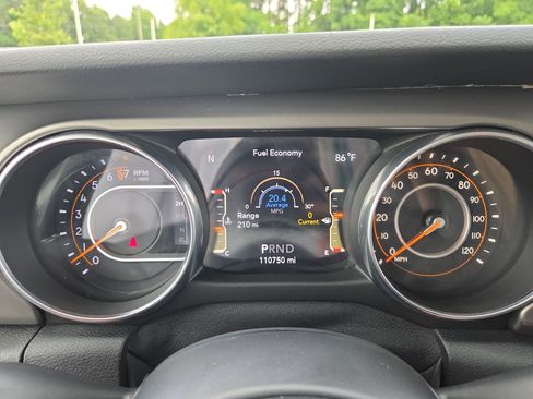 Used 2018 Jeep Wrangler Unlimited Sport S AWD/4WD image 13