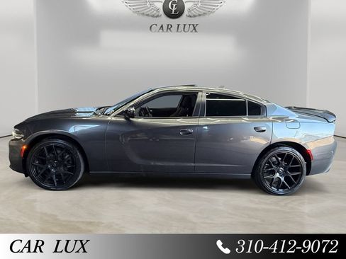 Used 2023 Dodge Charger SXT w/ Cold Weather Package RWD image 2