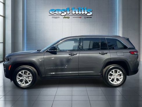 Certified 2023 Jeep Grand Cherokee Limited image 4