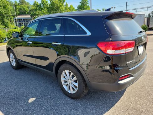 Used 2018 Kia Sorento AWD image 7