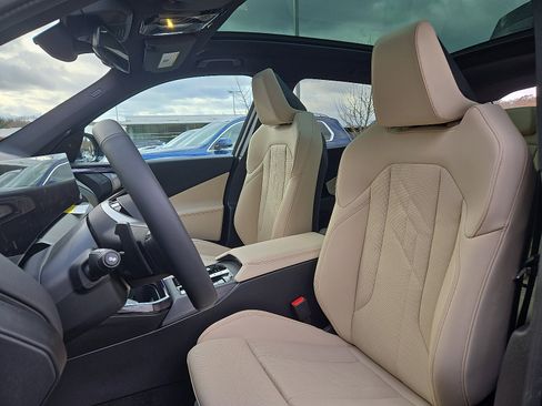 New 2026 BMW X3 xDrive30 w/ Premium Package image 6