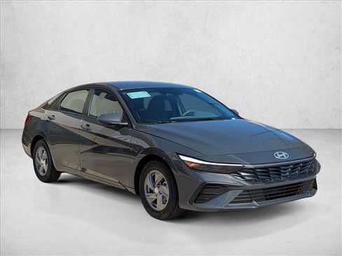 New 2026 Hyundai Elantra SE w/ Cargo Package image 7