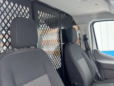 Used 2024 Ford Transit 250 Low Roof w/ Exterior Upgrade Package image 17