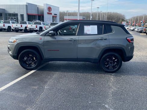 Used 2024 Jeep Compass Trailhawk image 4