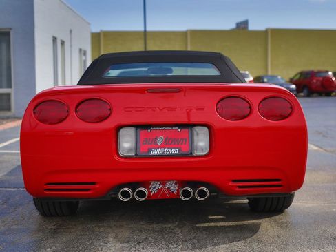 Used 2002 Chevrolet Corvette Coupe RWD image 14