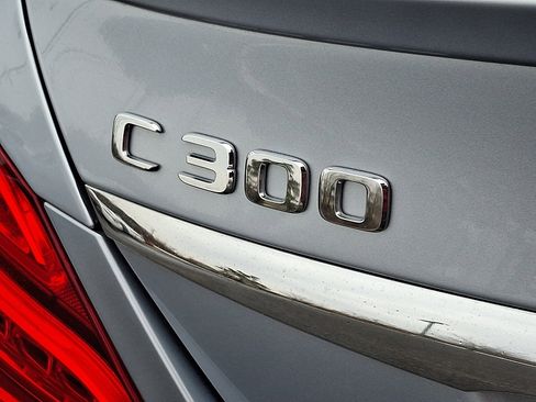 Certified 2018 Mercedes-Benz C 300 4MATIC Sedan image 31