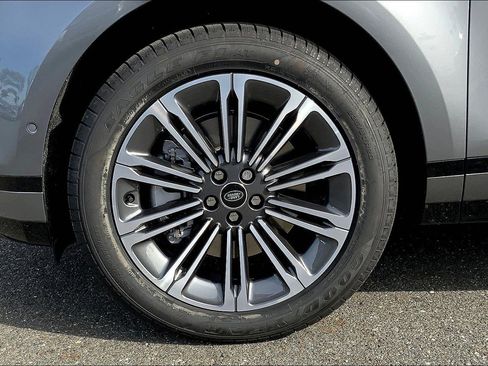 New 2026 Land Rover Range Rover Evoque Dynamic SE image 13