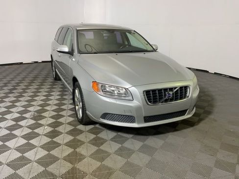 Used 2008 Volvo V70 image 4