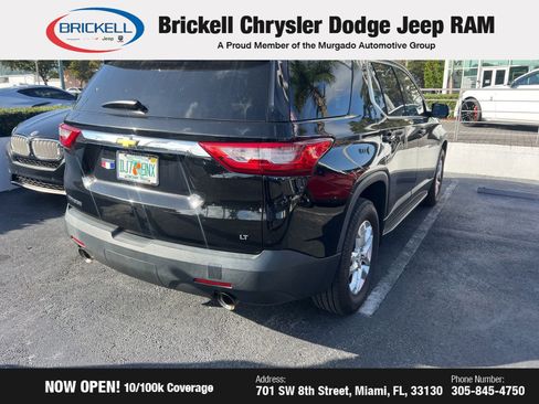 Used 2018 Chevrolet Traverse LT image 3