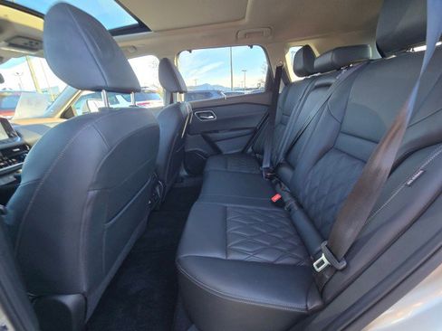 Used 2023 Nissan Rogue Platinum w/ Platinum Premium Package image 19