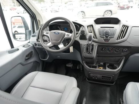 Used 2018 Ford Transit 350 Base image 16