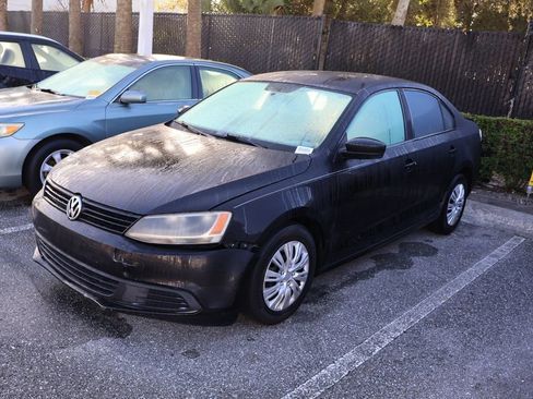 Used 2011 Volkswagen Jetta Sedan image 1