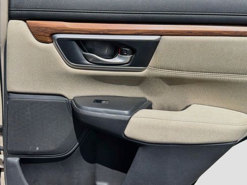 Used 2017 Honda CR-V EX image 27