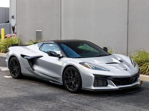 Used 2026 Chevrolet Corvette ZR1 w/ Battery Protection Package RWD image 7