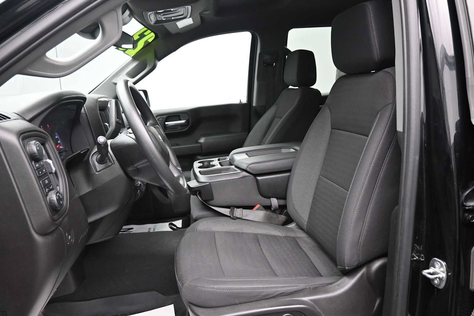 Used 2023 Chevrolet Silverado 1500 Custom AWD/4WD image 11