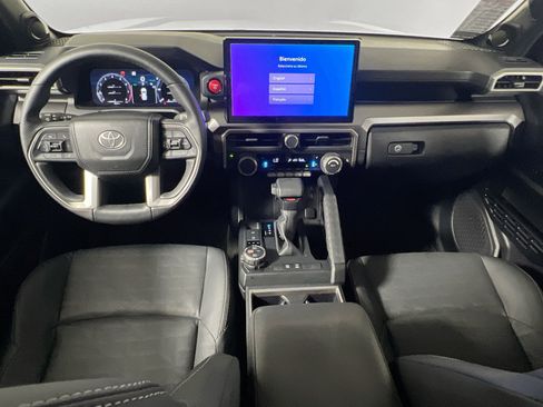 Used 2025 Toyota 4Runner TRD Off-Road Premium AWD/4WD image 30
