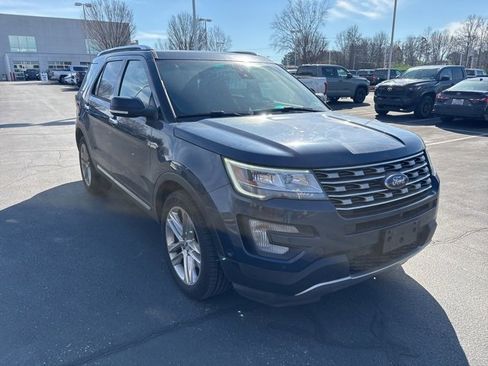 Used 2016 Ford Explorer Limited w/ Equipment Group 301A image 3