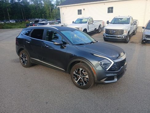Used 2024 Kia Sportage EX AWD/4WD image 6