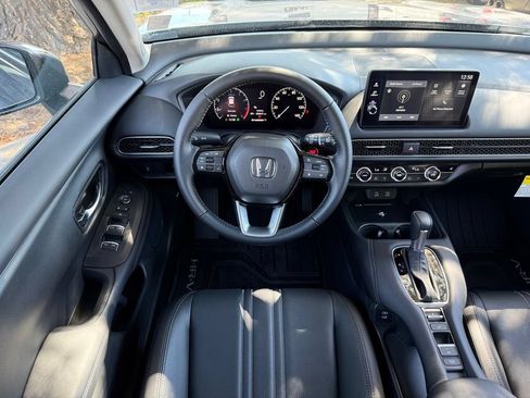 Certified 2027 Honda HR-V EX-L image 2