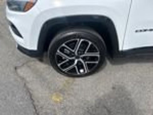 Used 2025 Jeep Compass Limited w/ Elite Group image 9