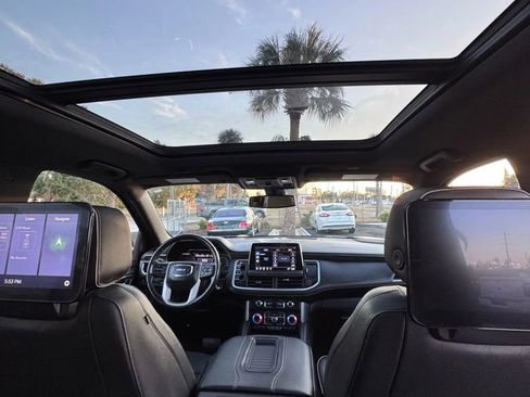 Used 2021 GMC Yukon SLT w/ Rear Media and Nav Package image 12