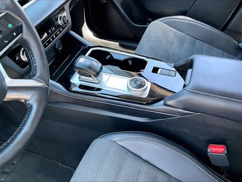 Used 2025 Mitsubishi Outlander SE AWD/4WD image 16