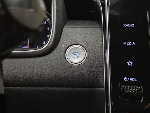 Used 2024 Hyundai Santa Cruz SEL AWD/4WD image 16