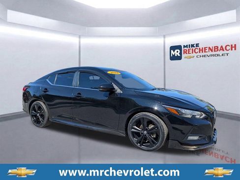 Used 2022 Nissan Sentra SR FWD image 1